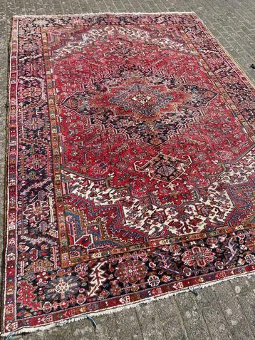 Perzisch tapijt  beschikbaar voor biedingen