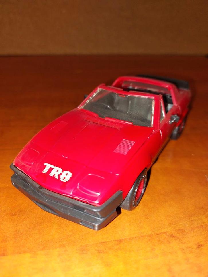 TRIUMPH TR8  TARGA, Hobby en Vrije tijd, Modelauto's | 1:24, Nieuw, Revell, Ophalen of Verzenden