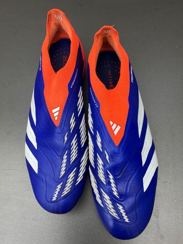 Kicksen - FG - maat 44 2/3 - laceless, Sport en Fitness, Voetbal, Zo goed als nieuw, Schoenen, Ophalen of Verzenden