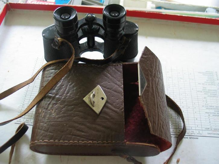 Verrekijker adehart 8x30 nr 1715 met lederen hoes, Audio, Tv en Foto, Optische apparatuur | Verrekijkers, Gebruikt, Porro (met knik)