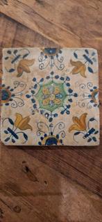 Vroeg 17e eeuwse ornament tegel uit Haarlem, Antiek en Kunst, Ophalen of Verzenden