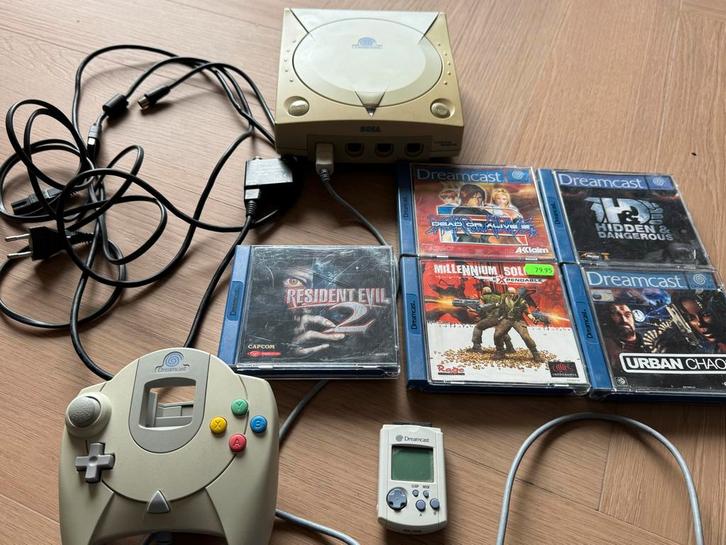 Sega Dreamcast met games, Spelcomputers en Games, Spelcomputers | Atari, Gebruikt, Overige modellen, Met 1 controller, Met games