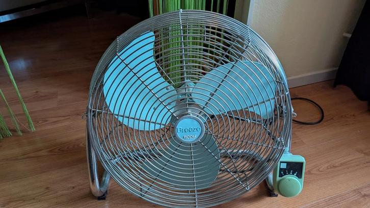 Krachtige Breeze Design Ventilator, Witgoed en Apparatuur, Ventilatoren, Zo goed als nieuw, Tafelventilator, Ophalen