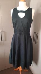1x gedragen Linnen ART Jurk zwart Maat S, Kleding | Dames, Jurken, Ophalen of Verzenden, Zo goed als nieuw, Zwart, Onder de knie