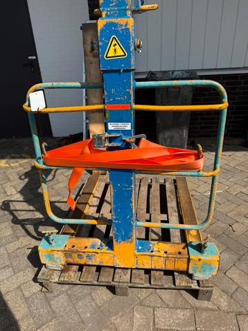 Pallethaak 2000kg beschikbaar voor biedingen