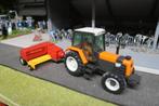 Britains  Renault 155.54 tractor met New Holland Pakjespers, Hobby en Vrije tijd, Ophalen of Verzenden, Zo goed als nieuw, Tractor of Landbouw