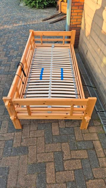 Flexa eenpersoons bed  90x200 beschikbaar voor biedingen
