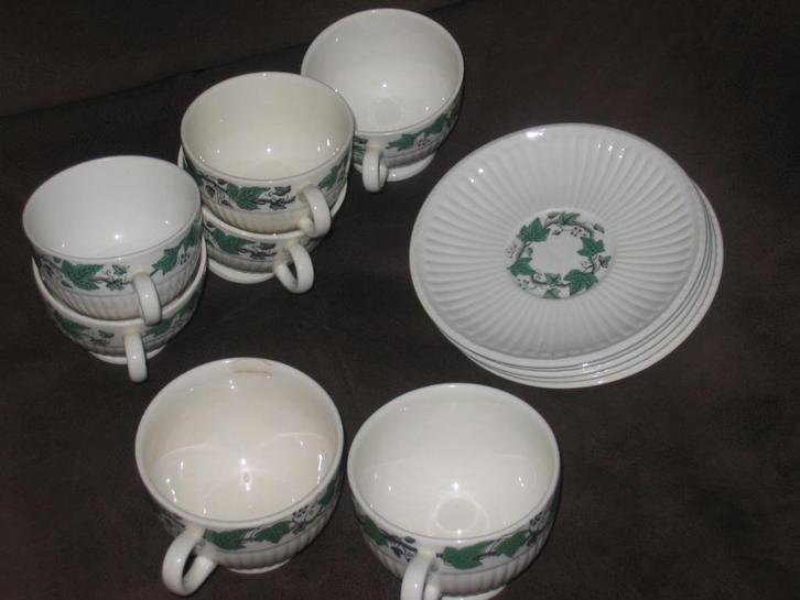 Wedgwood Stratford kop en schotels, Huis en Inrichting, Keuken | Servies, Gebruikt, Kop(pen) en/of Schotel(s), Wedgwood, Porselein
