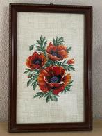 Vintage borduurwerk klaprozen ingelijst, Huis en Inrichting, Woonaccessoires | Lijsten, Ophalen of Verzenden, Zo goed als nieuw