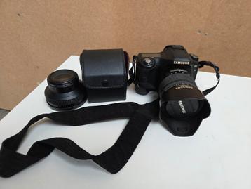 Samsung spiegelreflex camera incl. toebehoren  beschikbaar voor biedingen