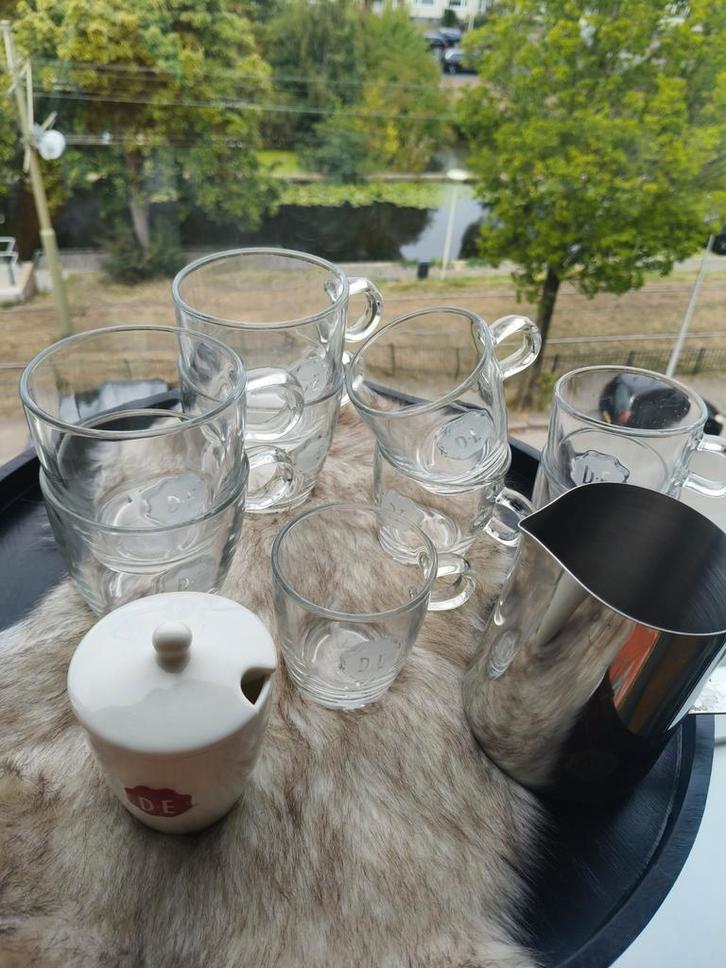 Douwe Egberts set, Huis en Inrichting, Keuken | Servies, Zo goed als nieuw, Overige stijlen, Glas, Ophalen