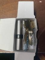 Cilinderslot met certificaat, Ophalen of Verzenden, Nieuw, Overige materialen, Slot