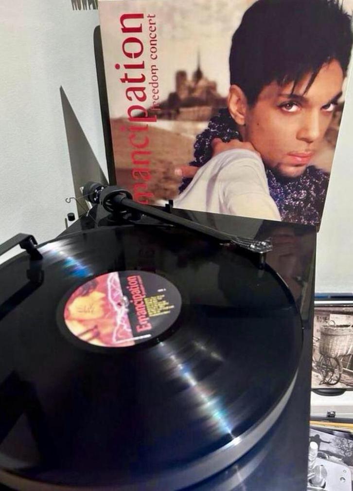 Prince LP + DVD + Poster Emacipation Freedom Concert Sealed, Cd's en Dvd's, Vinyl | Pop, Nieuw in verpakking, Verzenden