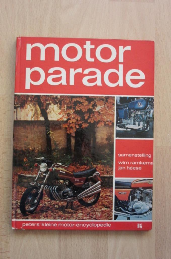 Motor Parade, Boeken, Motoren, Zo goed als nieuw, Ophalen of Verzenden