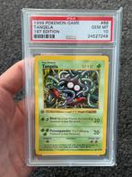 Pokémon PSA 10 1st edition Tangela #68 Base set, Ophalen of Verzenden, Zo goed als nieuw, Losse kaart, Foil