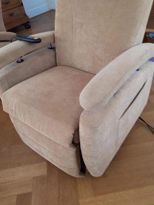Een zgan Fitform Vario 570 electr. verstelbare sta op stoel, Huis en Inrichting, Fauteuils, Zo goed als nieuw, Metaal, Stof, 50 tot 75 cm