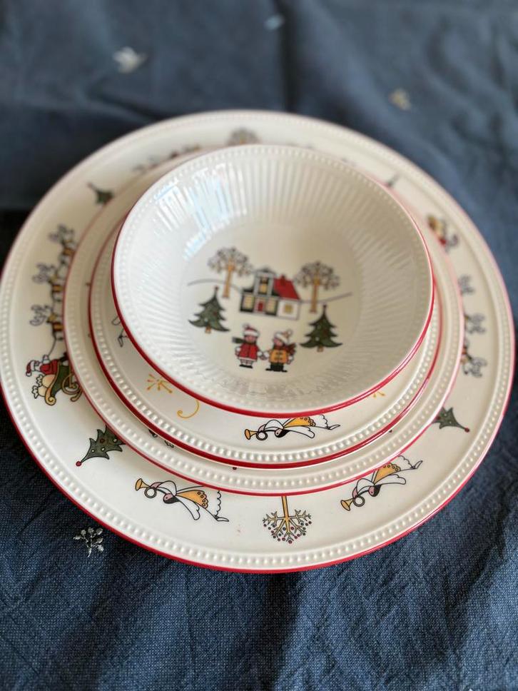 Kerst servies Wedgwood Windsor Christmas  - Complete Set, Huis en Inrichting, Keuken | Servies, Zo goed als nieuw, Compleet servies