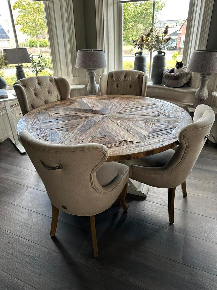 Riviera Mason Eettafel met 4 stoelen(gebruikte staat), Huis en Inrichting, Complete eetkamers, Zo goed als nieuw, 4 tot 6 stoelen