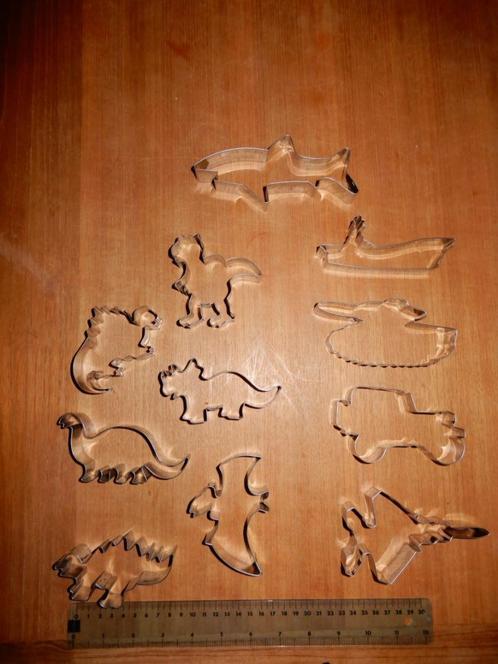 Dino, haai en leger koekjesvormen, koekvormpjes, uitstekers, Huis en Inrichting, Keuken | Keukenbenodigdheden, Gebruikt, Verzenden