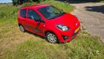Renault Twingo 1.2 16V 2011 Rood, Auto's, Renault, 839 kg, 74 pk, 4 cilinders, 4 stoelen