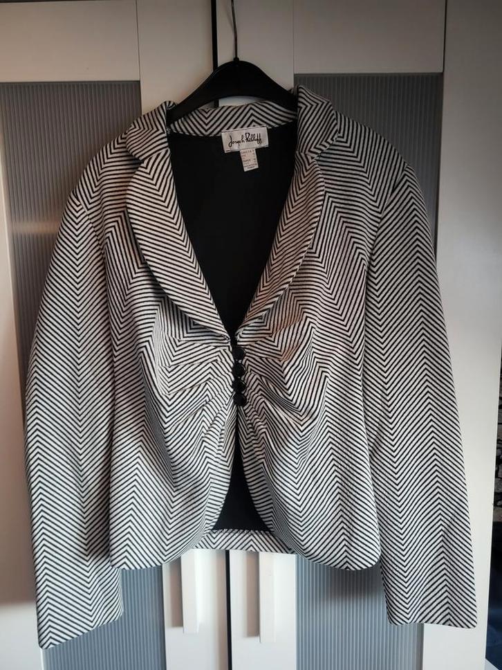 Joseph Ribkoff Jasje - Chevron Patroon, Kleding | Dames, Jasjes, Kostuums en Pakken, Gedragen, Jasje, Maat 42/44 (L), Zwart, Ophalen of Verzenden