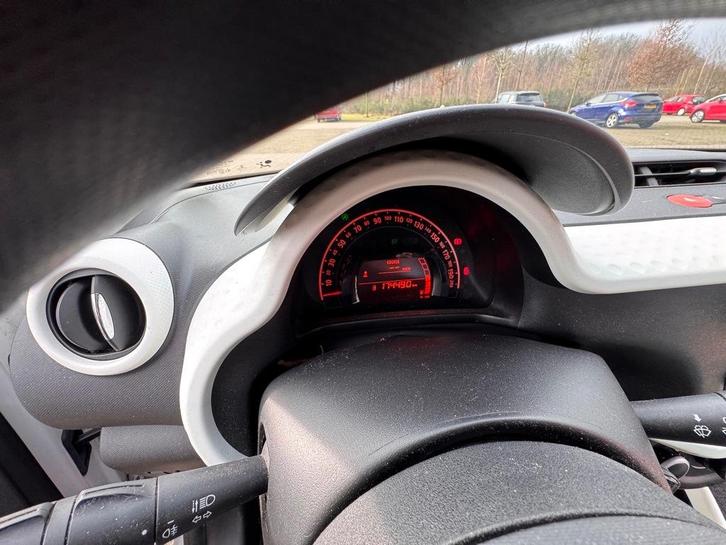 Renault Twingo 1.0 SCE 70 2018 Wit, Auto's, Renault, Particulier, Twingo, Airconditioning, Bluetooth, Boordcomputer, Centrale vergrendeling