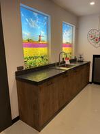 Showroom keuken massief eiken, Ophalen, Bruin, Graniet of Steen, Dubbelwandige keuken