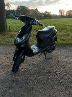 Peugeot vivacity 50cc 2 takt 2005, Fietsen en Brommers, Ophalen, Tweetakt, Maximaal 45 km/u, Zo goed als nieuw