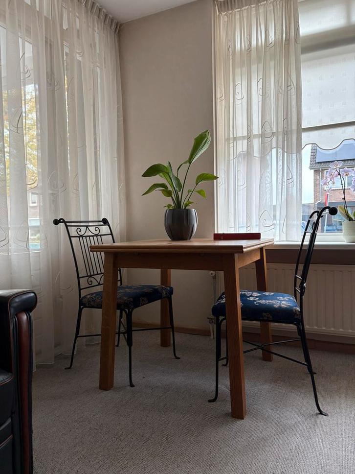 Eiken Uitschuiftafel + 2 Stoelen - Zo Goed Als Nieuw!, Huis en Inrichting, Tafels | Eettafels, Zo goed als nieuw, 50 tot 100 cm