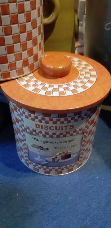 Nieuwe blikken koekendoos Virojanglor (oranje) beschikbaar voor biedingen