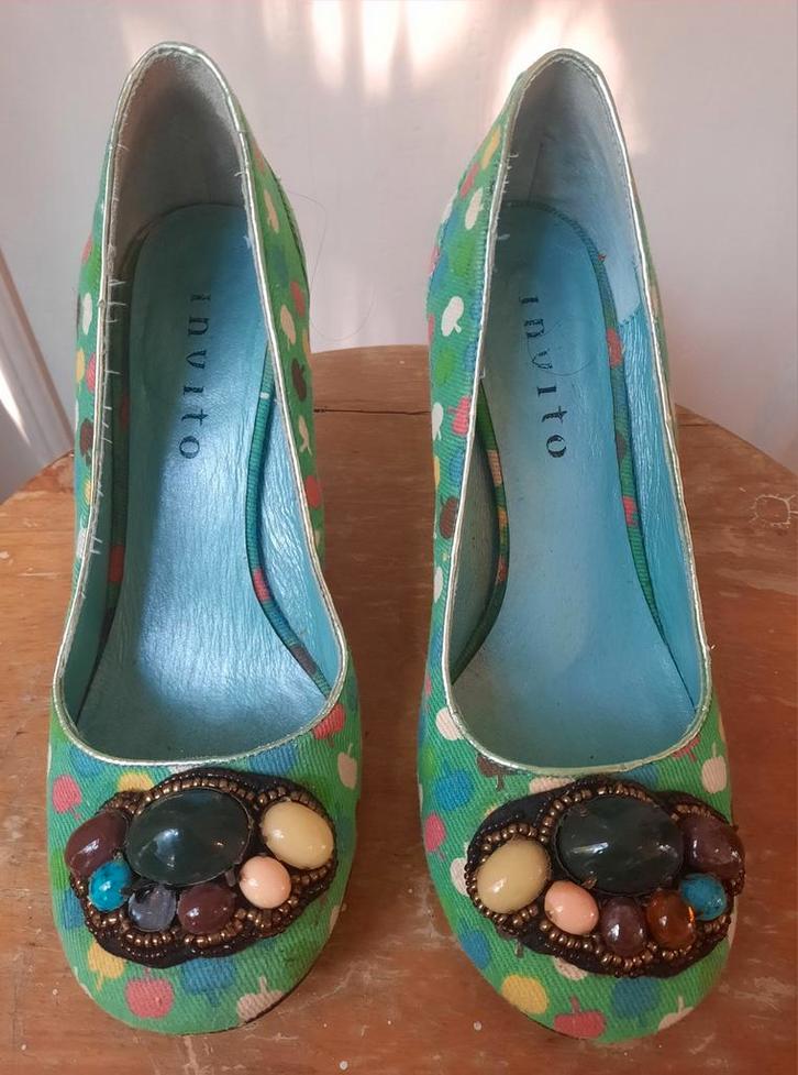 Fantastische vintage pumps, Kleding | Dames, Schoenen, Gedragen, Wit, Ophalen of Verzenden