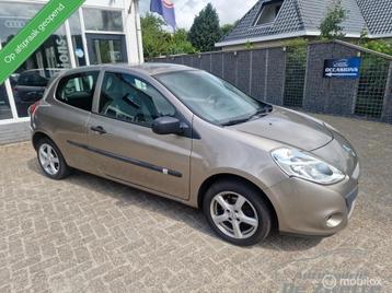 Renault Clio 1.2 Special Line beschikbaar voor biedingen