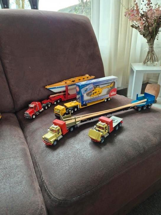 OPRUIMING 11 modelauto's van oa siku    nu van 175 voor 95, Hobby en Vrije tijd, Modelauto's | 1:43, Zo goed als nieuw, Auto, Overige merken