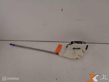 CLA-KLASSE W117 PORTIERSLOT RV NIEUW OEM A0997202201 beschikbaar voor biedingen