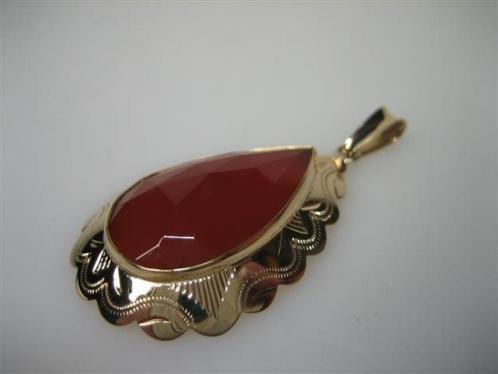 Carneool hanger in zware 14 karaat gouden massieve bewerkte, Sieraden, Tassen en Uiterlijk, Kettinghangers, Nieuw, Goud, Overige voorstellingen