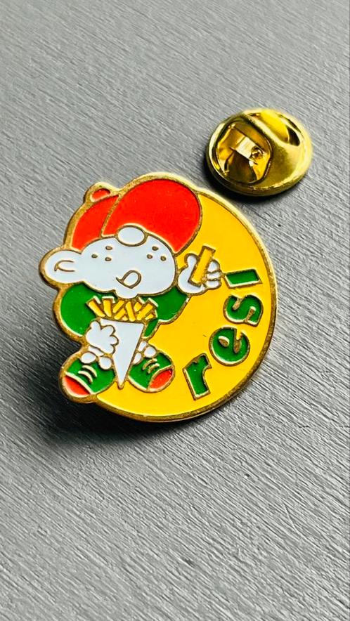 Resi met Friet / patat pin, Verzamelen, Speldjes, Pins en Buttons, Zo goed als nieuw, Ophalen of Verzenden