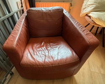 2x lederen fauteuils roest kleur beschikbaar voor biedingen