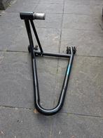 Paddock stand MV Agusta, Ophalen