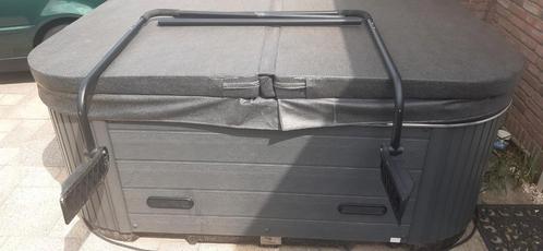 Jacuzzi cover lift NIEUWSTAAT, Tuin en Terras, Tuinmeubel-accessoires, Zo goed als nieuw, Ophalen