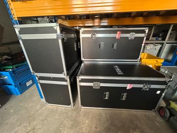 *nieuw* Flightcases 128x55x66cm beschikbaar voor biedingen