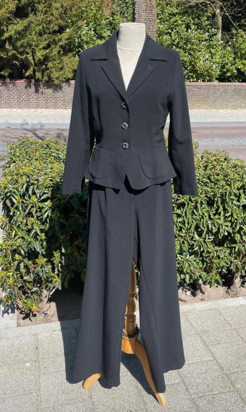 Corel Amsterdam zwart broekpak maat S, Kleding | Dames, Jasjes, Kostuums en Pakken, Zo goed als nieuw, Maat 36 (S), Zwart, Ophalen of Verzenden