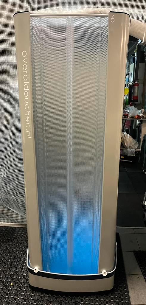 Tijdelijke douche met deuren, pomp + boilertje, Doe-het-zelf en Verbouw, Sanitair, Gebruikt, Douche, Ophalen