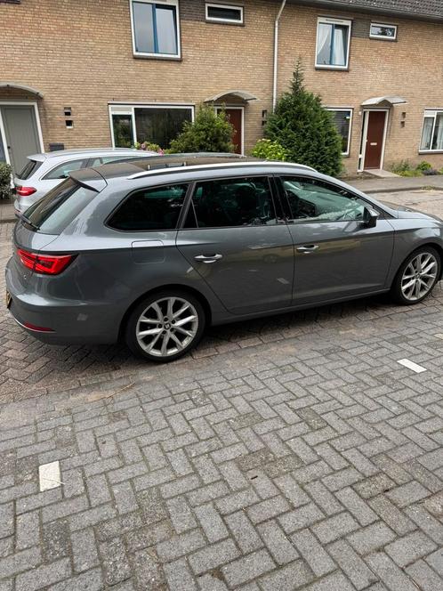 Seat Leon 1.4 Ecotsi 150pk Dsg-7 2017 Grijs, Auto's, Seat, Particulier, Leon, ABS, Achteruitrijcamera, Adaptieve lichten, Airbags