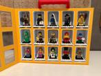 Lego minifiguren serie 5 met showcase koffer 15 minifiguren, Ophalen of Verzenden, Zo goed als nieuw, Complete set, Lego