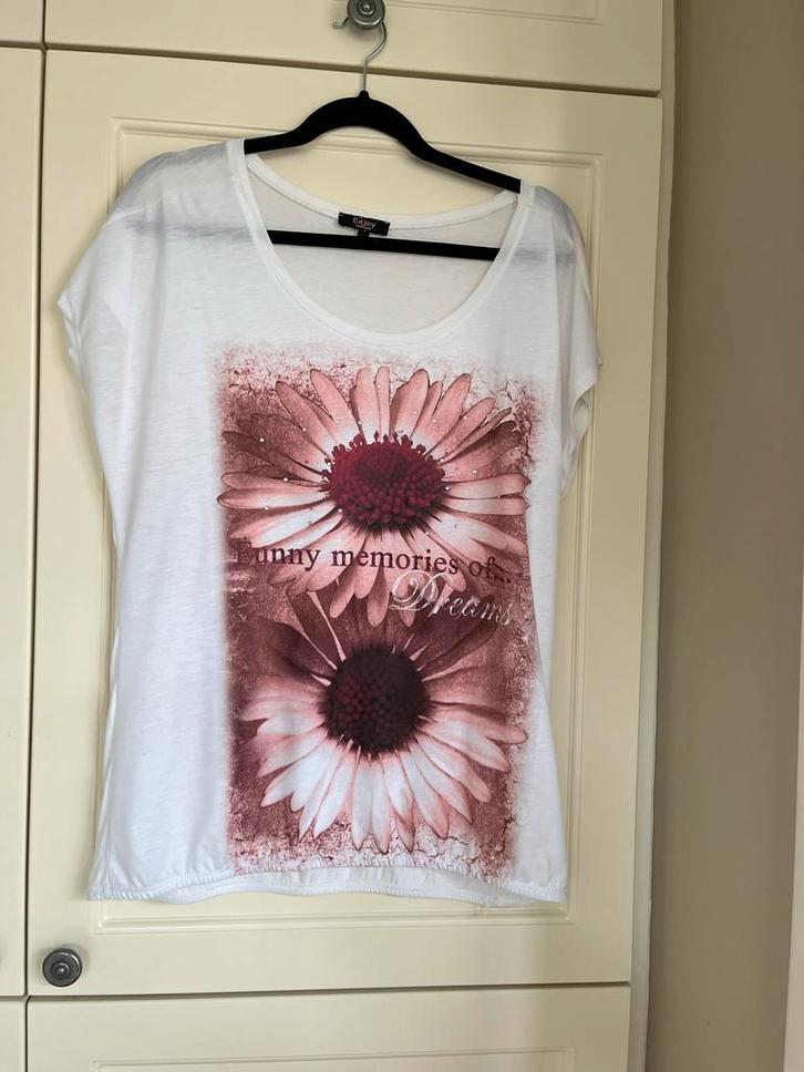 Wit T-shirt met Roze Bloemen - Enjoy Maat XL, Kleding | Dames, T-shirts, Gedragen, Maat 46/48 (XL) of groter, Wit, Korte mouw