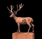 Hert sculptuur inclusief sokkel, Antiek en Kunst, Kunst | Beelden en Houtsnijwerken, Ophalen