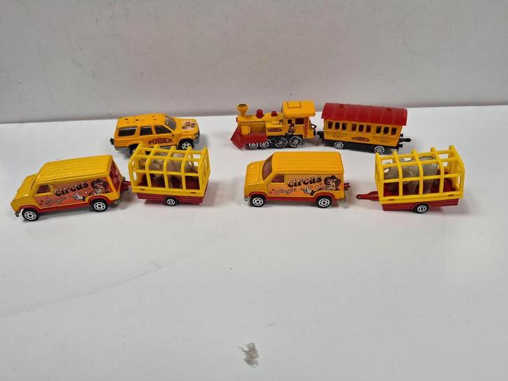 Prachtige collector model auto's circus pinder, Verzamelen, Overige Verzamelen, Zo goed als nieuw, Ophalen of Verzenden