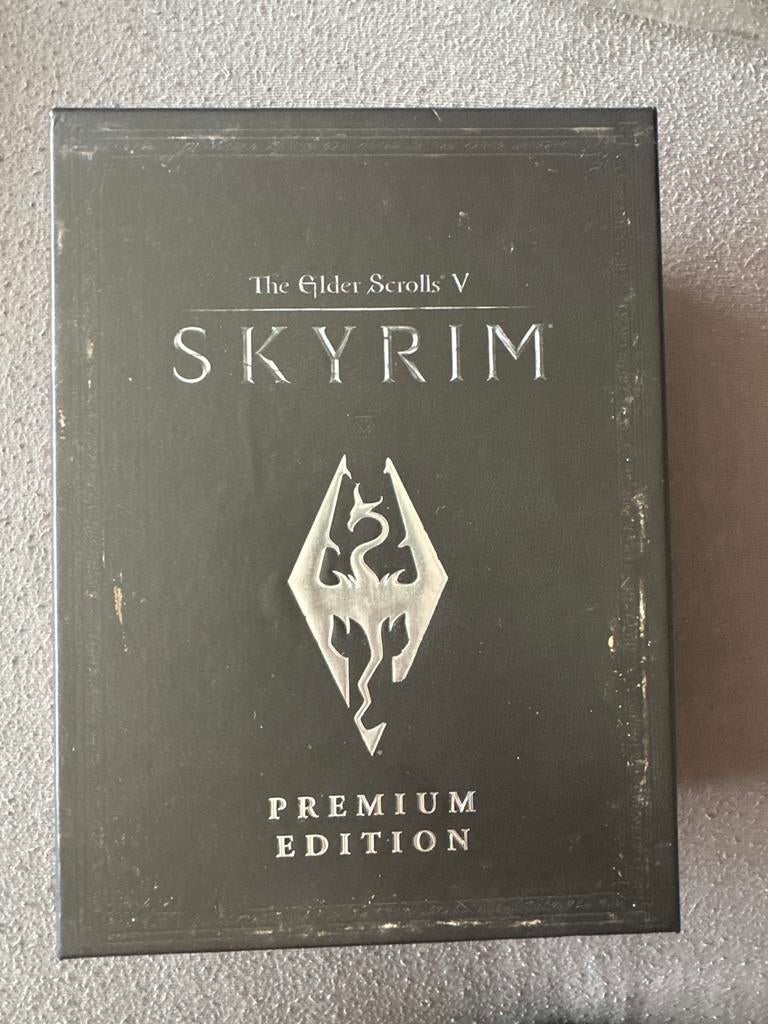 The Elder Scrolls V: Skyrim Premium Edition (PS3), Spelcomputers en Games, Vanaf 18 jaar, 1 speler, Ophalen of Verzenden, Zo goed als nieuw