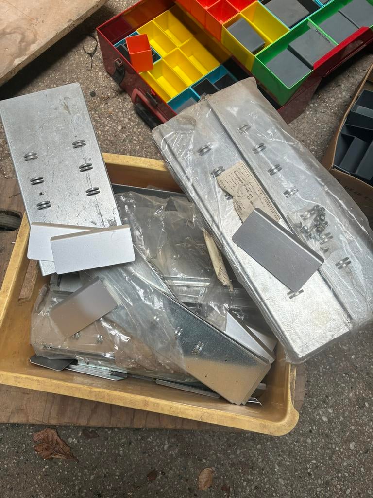 Bedrijfswagen inrichting, Ophalen