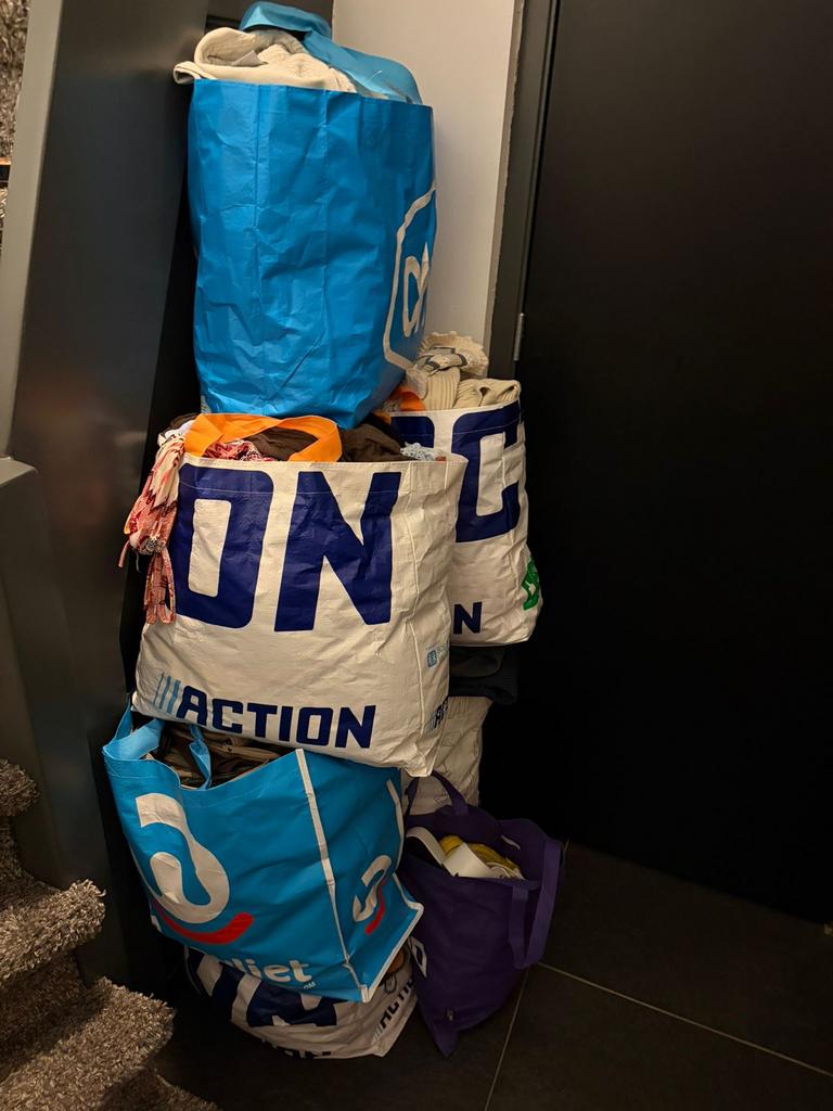 Grote partij Dames, Heren en Puber / Kinderkleding., Ophalen, Zo goed als nieuw, Maat 38/40 (M)